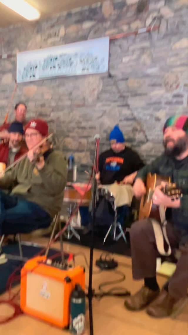 The Return of the Thornden Park Chili Bowl Festival! Sunday, March 1st from 11:30AM-3PM at the Thornden Park Field House. Featuring music by the Allen Fellows Project and a chili menu designed by Chef Billy-Brendan Ginty, with vegan, kid-friendly, chicken, beef, and Gianelli sausage chilis. #savethedate #lovethepark #eatthechili #syracuse