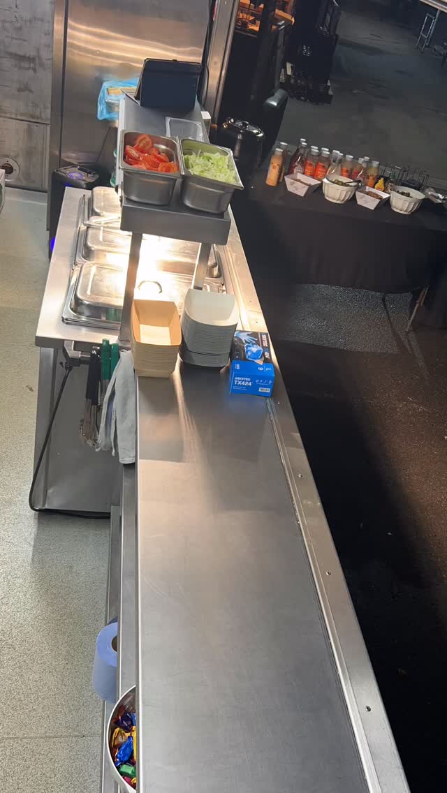 Tomorrow night we will be back at @rebellionbeer for the first of the new year’s public nights.
We are open for food from 16:00
So if you in the area why not come out to support a great local business that serves amazing products, they have something for everyone. Always a good night out, trust me
#bbq #food #brewery #suportlocal #newyear