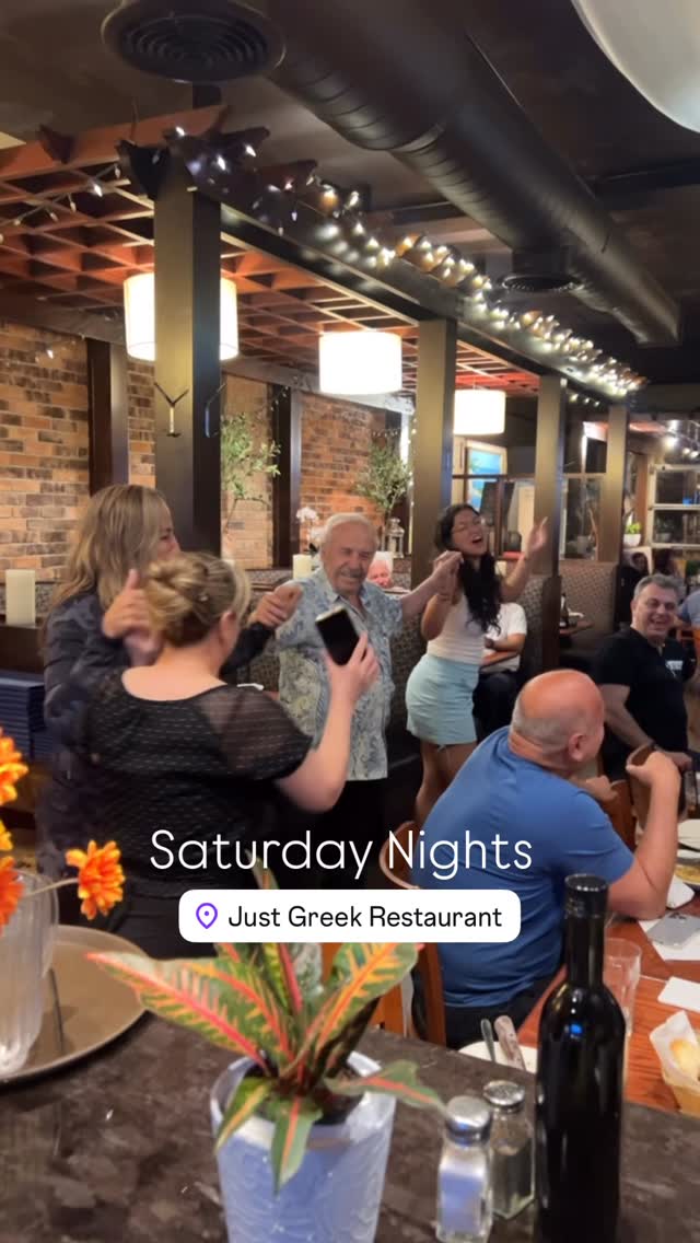Come for the food, stay for the music… and end up dancing!
A casual, family-style Saturday night the Greek way.
#authenticgreekfood #etobicokerestaurants #saturdayfun #torontoevents