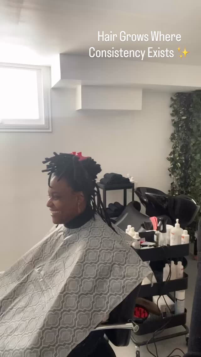 When you follow the process, your hair responds and you feel confident.
Click on link in bio to request your appointment.
.
#coilyhair #ottawanaturalhairstylist #texturedhaireducation #ottawanaturalhair