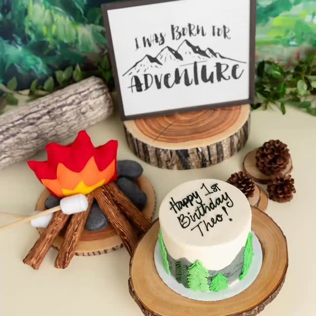 First Year Birthday! Smash Cake Session!
#1yearstudiophoto #1yearmilestone #Smashcake #firstyearphoto #smashcakephoto #1yearPhotoStudio #Sugarbaby #SugarbabyStudio #SugarbabyPhotography #SJPhoto