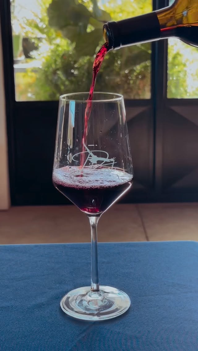 Where each glass is poured with purpose.
Red, white, and rosé at Durst Winery.
#DurstWinery #EstatePoured #WineWithIntention #LodiWineCountry