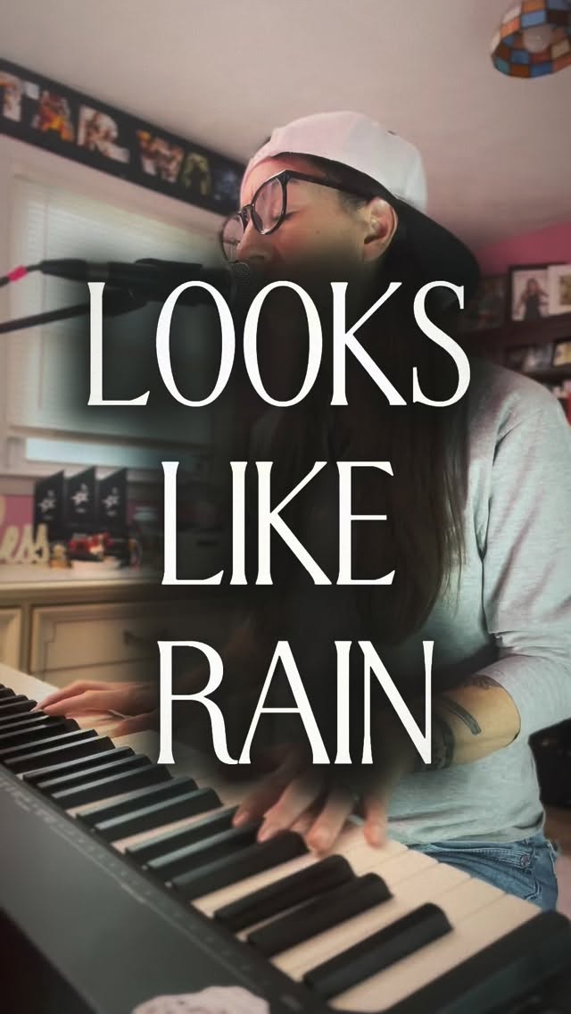 I still have the copy of Europe ‘72 my brother gave me in high school. I loved it, but it was only when I started playing the music of the Grateful Dead that I really understood the brilliance of it.
Rest easy, Bob Weir 💞
One of my favorite songs forever right here.
#lookslikerain #bobweir #rip #gratefuldead #music #love #singer #songwriter #piano #musiclife
