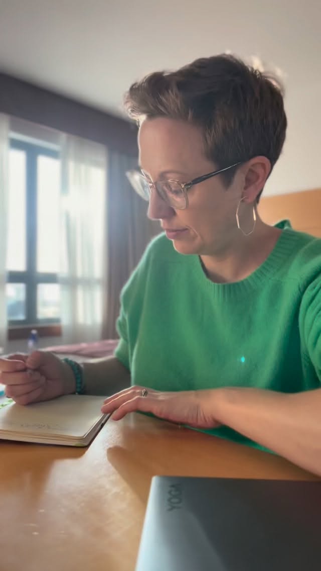 🗓️ Thursday 8th January
⏰ 7.30-9pm
💰£15.00 or FREE if you’ve never been before (send me a message and I’ll send you a code)
Book on my website or link in bio.
✨Free writing
✨What went well in 2025
✨How you’d like to FEEL in 2026
✨Gratitude
90 peaceful minutes to sit with your thoughts, a notebook & pen, and a series of journal prompts from me, along themes like
✨ Identity
✨ Self-care
✨ Boundaries
✨ Goal-setting
✨ Mind management
✨ Gratitude
“I’d really recommend Journal Club. It’s been a chance to dedicate some time to myself and reflect and think about future aspirations and goals. Jules is a fantastic host and is kind, friendly and very welcoming. She poses lots of questions and gives us time to write and then share if we want to. There is absolutely no requirement to share but I have learnt so much from others on the course and I’ve joined a real community. It’s been life-changing for me and I love it. Thank you so much, Jules.”
🎥 Recording & slides available for those who sign up but aren’t able to make it live
⚠ Minimum 6 participants needed per session. (If a session is cancelled due to low numbers, your booking will roll over to the next month.)
#journalclub #newyeargently #journaling #headspaceforyou #pausendreflect