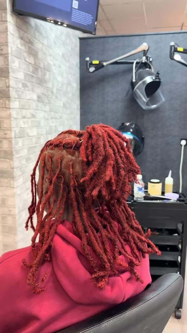 #dye #locstylesformen #locstylesforwomen #locs