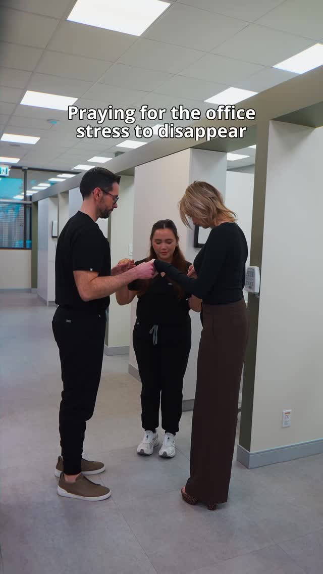 OK OK I see how it is... 😂
#dentist #dental #DentalCare #FamilyDentist #dentalassistant #dentalclinic #yegdentist #yegdentalclinic #dentalhumour #dentaltok #DentalLife #EdmontonDental #EdmontonHealth #DiamondviewDental #EdmontonDentist #FamilyDentist #HealthySmile