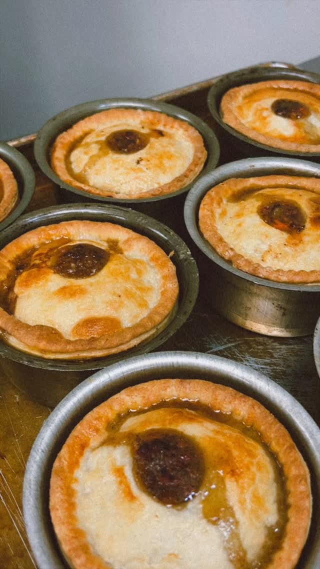 How good do our Black Pepper Beef pies look fresh out of the oven?! 🤤
Grab one for yourself! Available in the freezer section at:
- Downtown Salmon Arm Farmers Market every Sat. 10-1
- Grillers Meats in Salmon Arm
- Uptown Askews in Salmon Arm
- @mayfair._.farms
- L & D Meats and Deli in Kelowna
- Swelaps Market in Kamloops
- Bluebird Market in Sun Peaks!