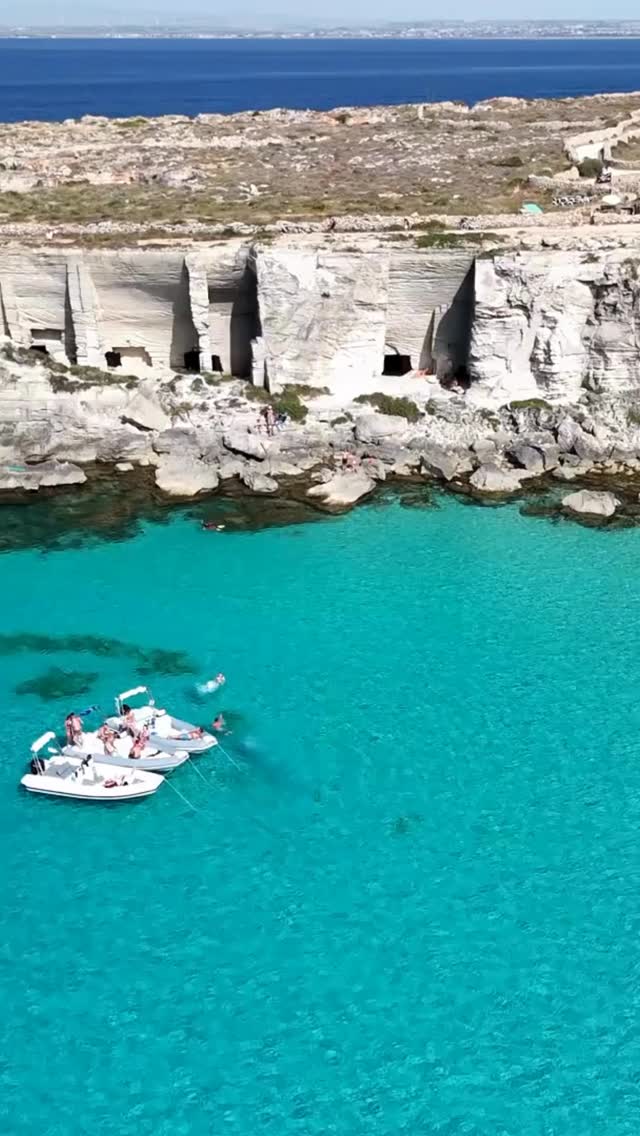 Most people think Italy is crowded everywhere.
Places like this still exist — you just need to know where to look.
I put this spot and other hidden Mediterranean gems into a free guide.
👉 Link in bio
#sicilytravel #mediterraneansea #italycoast #hiddengems #slowtravel