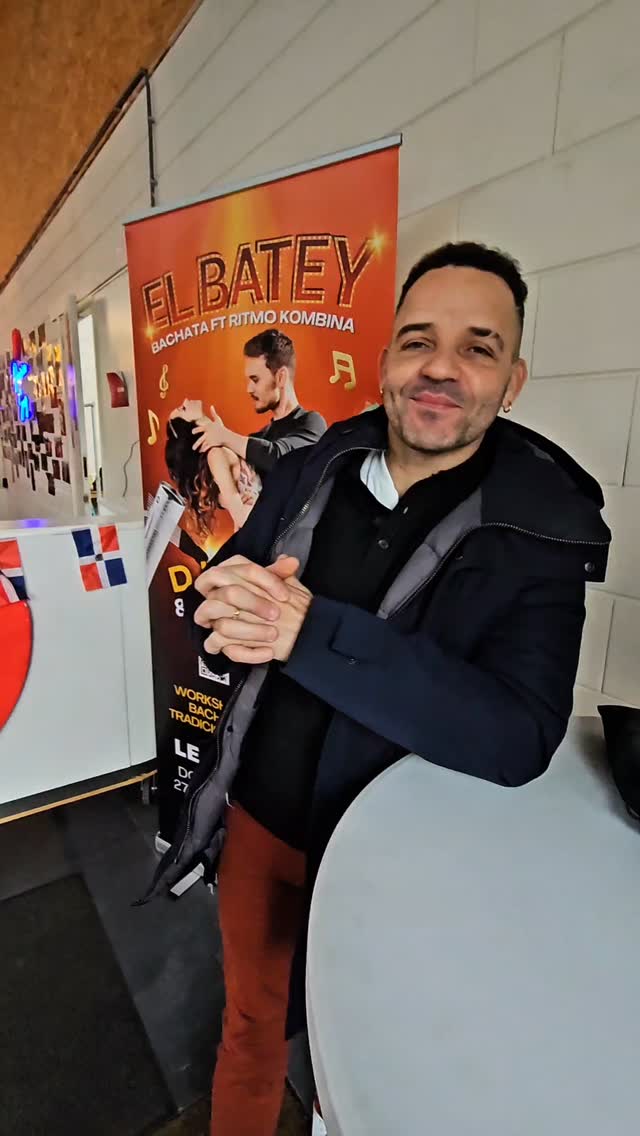 “I’m not saying it… the experts are 👀”
Thanks to @anthonyycarladominicanflow
Merengue is one of the BEST dances to start with.
Why?
Fast, joyful, easy to follow and 100% feel-good — Merengue is the perfect way to fall in love with dancing.
And guess what?
You can experience it LIVE at Latin Soul Dance 👇
📅 Merengue Special Classes
🗓 January 12 & Sunday January 26 20:30
📍 Latin Soul Dance Studio – The Hague
Just show up, move, laugh and let the merengue vibes do the rest 🌴🔥
So…
What are you waiting for?
👉 Book your spot now and start dancing from day one. Go to the website www.latinsouldance.com
Also available for @urbansportsclub_nl @workit.nl @eversportsnl @classpassnl
Are you coming solo or bringing your dance buddy? 😏
Tell me in the comments 👇
#Merengue #LatinSoulDance #DanceTheHague #DanceFitness #LatinDance DanceClasses CaribbeanVibes FeelGoodWorkout NoExperienceNeeded StartDancing MoveYourBody DanceCommunity FitnessWithFun ZumbaFamily TheHagueFitness