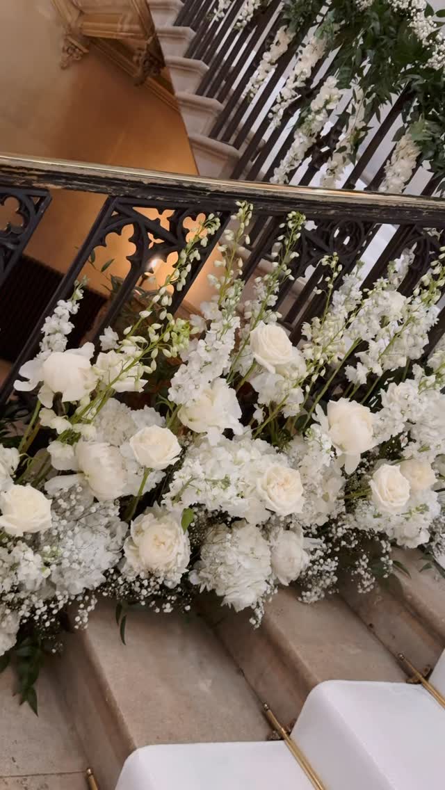 We are having lots of enquiries for 2026 and having to say we are not available to so many couples breaks my heart. We are taking bookings for 2027/28 and only have very limited availability for this year.
Get in touch to arrange a consultation to discuss the flowers you would like for your wedding.
We cover Essex, London, Surrey, Kent, Hertfordshire & Suffolk.
#weddingflowers #essexflorist #weddinginspiration #floraldesign #weddingflorals