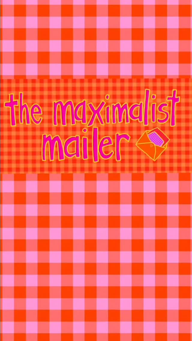 The print for January’s print club is going to be a little greener and cooler than my usual hot style 💖💚Sign-ups close on the 15th and I’ll be posting prints worldwide in the following week.
#printclub #mailclub #snailmaillove #dopaminedecor #maximalism
