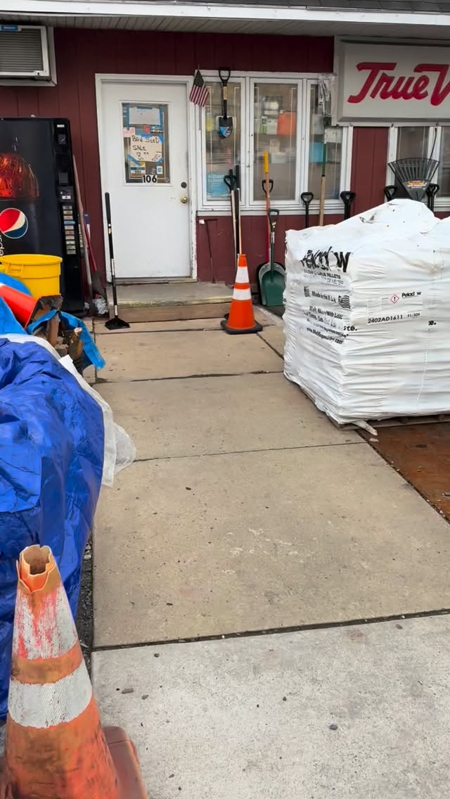 Finished up our local Hardware stores this morning. These small businesses are a step back in time and I enjoy every minute while I’m there. Each owner and their employees are knowledgeable and truly get to know each one of their customers. You should stop by one of these gems before going to the big box stores. #shoplocal #supportlocal #smallbusinessnj #sharpeningnj #njhardware