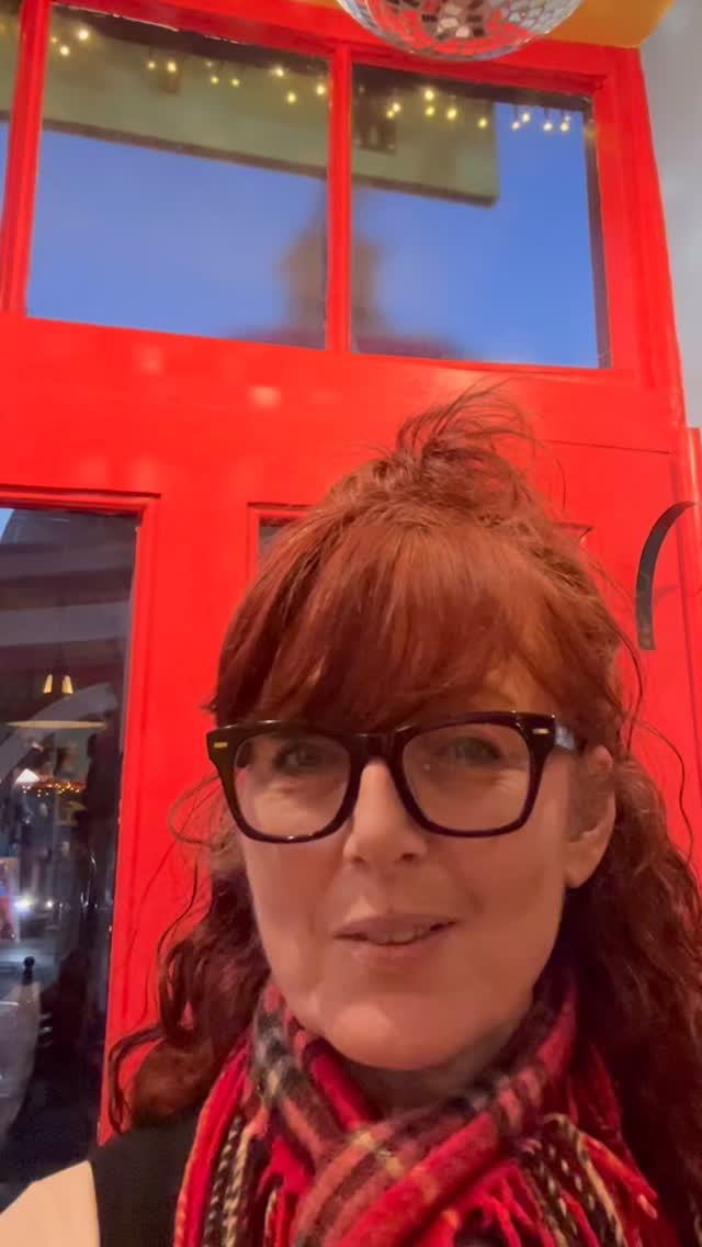 Disco magic 🪩
#discoball #bungaylife #bringthelightin #discomagic