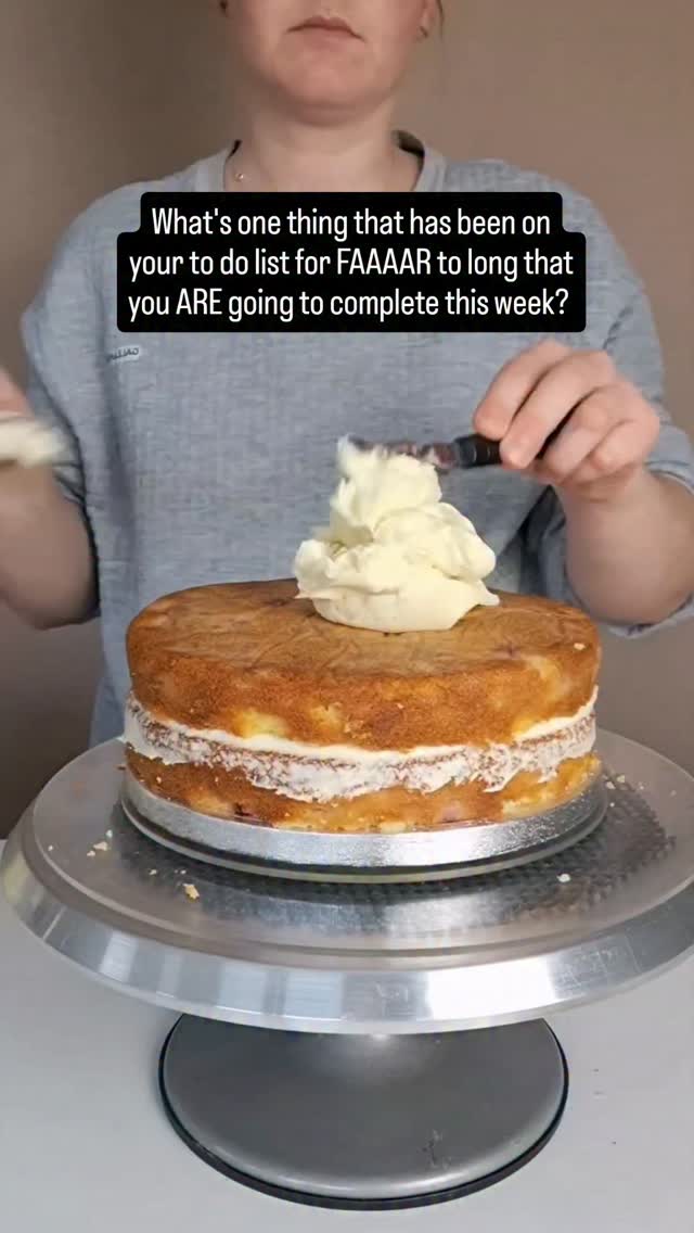 Need a little monday motivation
Whats that one thing you have been meaning to complete for far too long that you WILL complete this week?
Lets work together to hold ourselves accountable. (The task may mean nothing to others but you know what your talking about)
Mine...
Deep clean and organise sugar flowers draw
I will keep you updated
#caketips #cakemaker