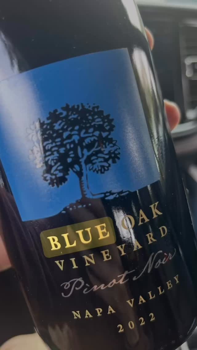 Lovely afternoon tasting with Michael our host. I highly recommend Blue Oak Vineyards! Great wines! Small production family owned!🍇🍇🍷#blueoakvineyard #tipsytoursnapa