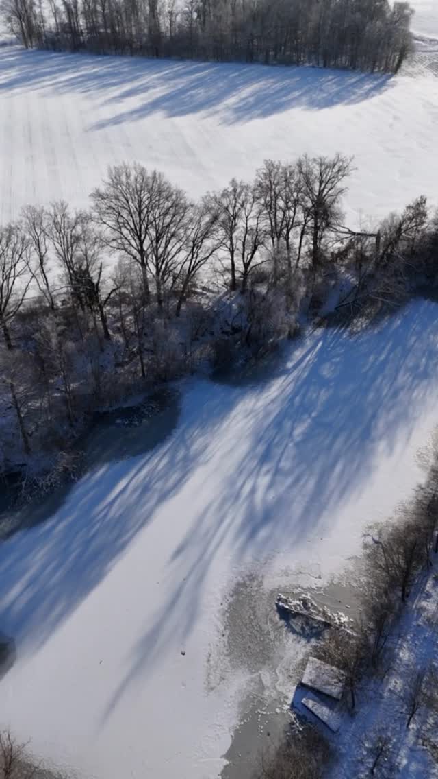 ❄️ Die zauberhafte Winterlandschaft auf unserem Hof - von oben 🦅