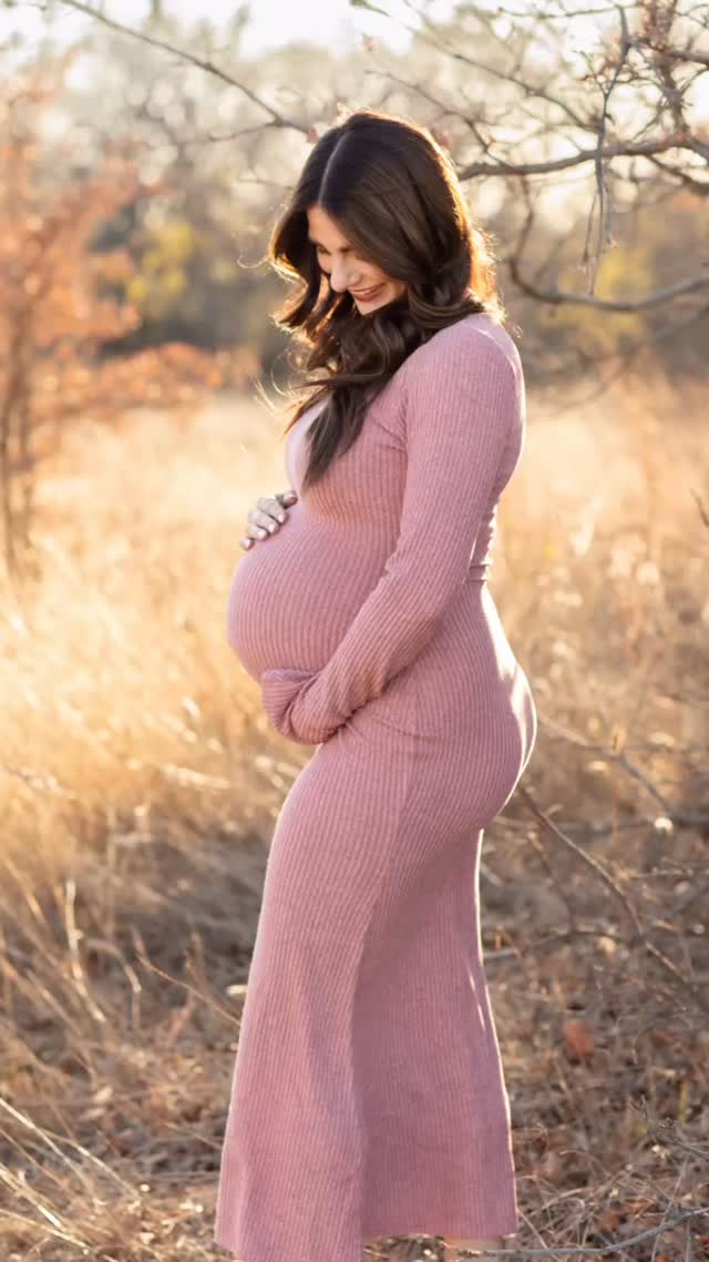 Don’t sleep on winter sessions 🤍
#DfwMaternityPhotography
#DallasMaternityPhotographer #FlowerMoundMaternityPhotographer #SouthlakeMaternityPhotographer #FortWorthMaternityPhotographer