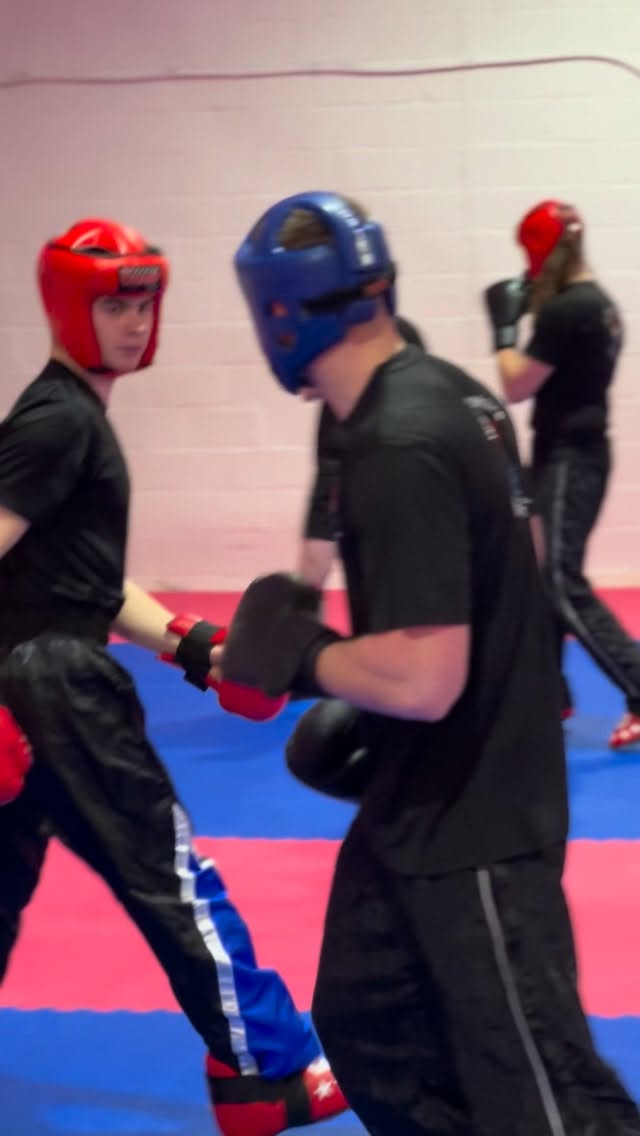 Our kickboxing sessions focus on:
• Padwork & power
• Controlled sparring
• Real fight-fitness
Perfect whether you’re training for confidence, fitness, or competition.
👉 Book your trial now:
www.worcestershiremartialarts.co.uk/trials
First month £20 | FREE uniform
📍 Unit 3, Checketts Lane Trading Estate, Worcester, WR3 7JW
#kickboxinglife #worcesterfitness #martialarts
