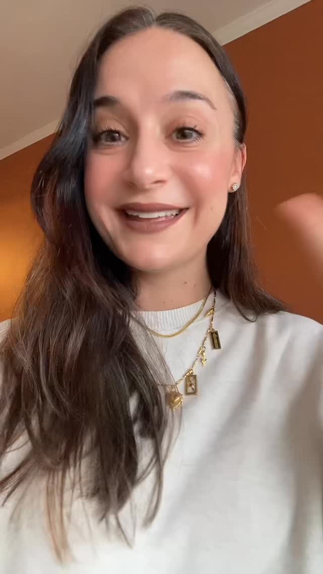 🚨UPDATE INCOMING!🚨
2026 is shaping up to be a big year for ANANKE — I just finished a full first draft of the script for ANANKE: Volume I and have my sights set on another crowdfunding campaign (!!!)
Still in the very early stages and I’ve got revisions ahead, but I’m proud of the progress — especially while balancing mom life + creating. If you’re building something too: even 10 minutes a day adds up!
More soon as concept art exploration begins! As always, thank you for being here 🙏✨
#ANANKE #fypシ #scifi #comic #indiecomics