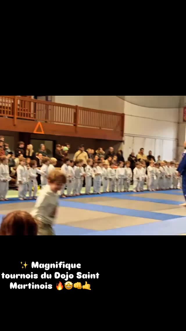 🙏 Un immense MERCI 🙏
💙 Aux parents, pour leur confiance et leur aide
🥋 À nos judokas, pour leur engagement et leur énergie🥰
🧑⚖️Aux super et magnifiques Arbitres et commissaires sportifs🥰
🤝 Aux clubs présents, pour le partage et la belle ambiance (1er Dojo Biarrot, 2 Soumoulou, 3 Dojo saint Martinois, 3 JCCB Bayonnais,4 Dojo Angloy 4 SICS BT Boucau Tarnos, 5 Shiai Club Angresse, 5 Orx, 6 Shiai Club Capbreton , 6 Sanguine 🥳🤩✨
👏 À nos partenaires
Naza-Auto-Montage,
Century 21,
Simon Guichard,
Orpi Vieux Boucau
Surf Seignosse Paradise
Comité des Landes de judo
et à la mairie de Saint Martin de Seignanx pour leur soutien précieux ✨
🌟 Félicitations à tous les enfants pour leur super comportement sur et en dehors des tatamis, ainsi que pour leurs beaux résultats.
Vous avez été exemplaires 👏✨
Nos interclubs sont avant tout fondés sur des valeurs fortes :
👉 plus de 30 ans d’amitié, le respect et le plaisir d’être ensemble.
C’est cette base qui les rend magiques 💫
Merci à tous pour cette magnifique journée ❤️🤩👊💪🤙🥋🔥
#dojostmartinois
#judoclubcotebascolandais
#shiaiclubcapbretonangresse
#comitedeslandesjudo
#Judo
EspritJudo