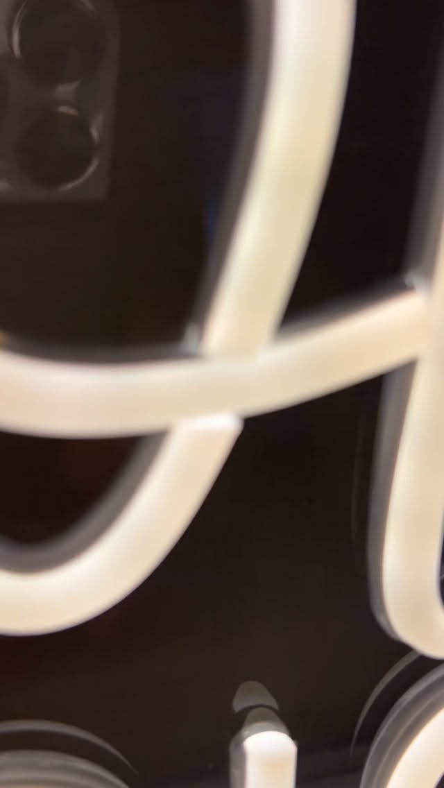 What you see here is every professional product used in ONE customised multi-level skin resurfacing treatment. This is an advance type treatment not for those new to skincare acids.
No two skins are the same – so no two treatments should be either.
Your skin determines: (not trends 🙄)
• the type of exfoliation
• your sensitivity level
• which two resurfacing solutions are chosen
• and how your skin is supported afterwards
This is controlled resurfacing (minimal oxidation)– not aggressive peeling (let’s just say it, chemical burns!)
✨ Less irritation
✨ More precision
✨ Better long-term results
Message me if you’re unsure which treatment your skin needs or just select the “not sure what to book” on the Fresha booking app.
#skincare #skinresurfacing #somersetwest #glowingskin #phformula