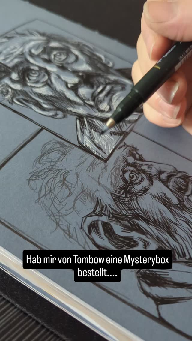 Ich habe mir von Tombow das Angebot ihrer derzeitigen mysterybox nicht entgehen lassen können. Ich als alte Liner und Inkqueen bräuchte das natürlich, vor allem für diesen unschlagbar günstigen Preis. Was soll ich sagen, ich war vom Inhalt so begeistert, dass ich gleich nochmals zwei nachbestellt hab.
Bin gespannt ob die alle identisch sind oder variieren. Hätte natürlich auch den netten Kontakt mit dem tombow Team zum fragen nutzen können, aber hey, welchen Grund hätte ich dann noch zum bestellen gehabt?
#sketchbook #inkdrawing #sketchbookart #tombow #myownartology