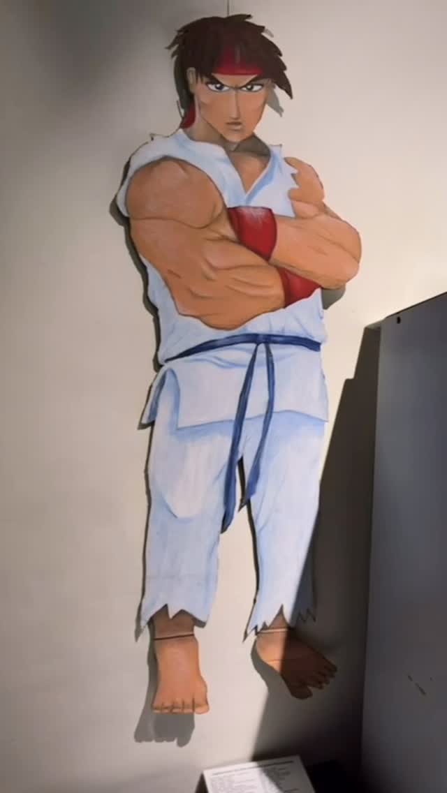 🎮🕹️ Návrat ke kořenům gamingu!
Studenti vyrazili na výstavu starých PC her “OD PRVNÍCH PIXELŮ PO UMĚNÍ” na Chvalský zámek a zjistili, že dřív se hry nenačítaly za 3 vteřiny… ale celý život. 😄
Protože než tu byl PlayStation, Xbox a grafika jak realita sama, byli tu jejich herní pradědečkové a prababičky. A je fajn dnešní generaci občas ukázat, odkud se vzaly jejich oblíbené konzole — a že „low resolution“ nebyl filtr, ale standard.
👾 Historie gamingu naživo. Respekt před předky. A trochu nostalgie pro učitele.
#retro #gaminghistory #itg #gymnazium #oldschool
@chvalsky_zamek