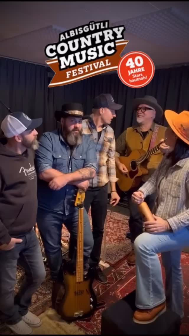 Die Vorfreude steigt… 🚀
Wir sehen uns am 6. Februar am @albisguetli.country
Tix: https://www.ticketcorner.ch/event/20626828
#lifeisgoodwithrosewood #swissmusic #musicfromswitzerland #americana #countrymusic