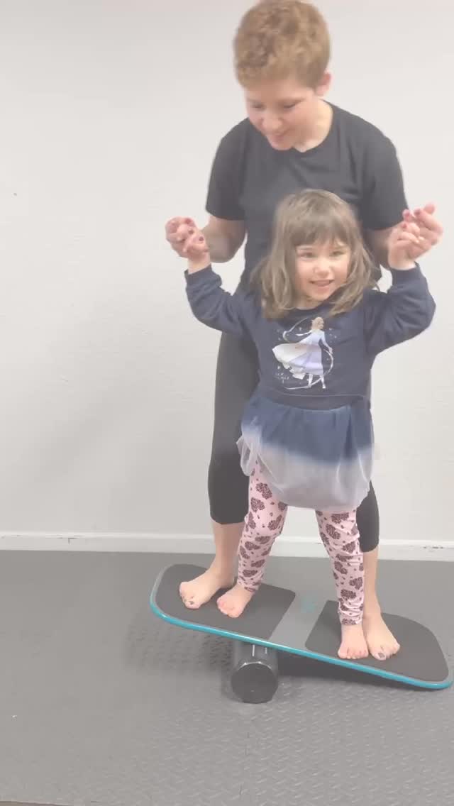 #revbalance 🤩 #jugglinglifewithms 💪🏻😊