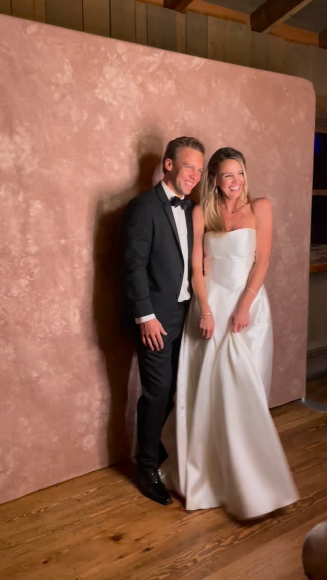 Your photographer captures the big moments.
The photo booth captures the moments in between. The joy, the friendships, the memories that make your wedding feel like you.
Now booking 2026 weddings.
#MontanaWeddings #BozemanWeddings #ParadiseValleyWeddings
#BigSkyWeddings #WeddingPhotoBooth