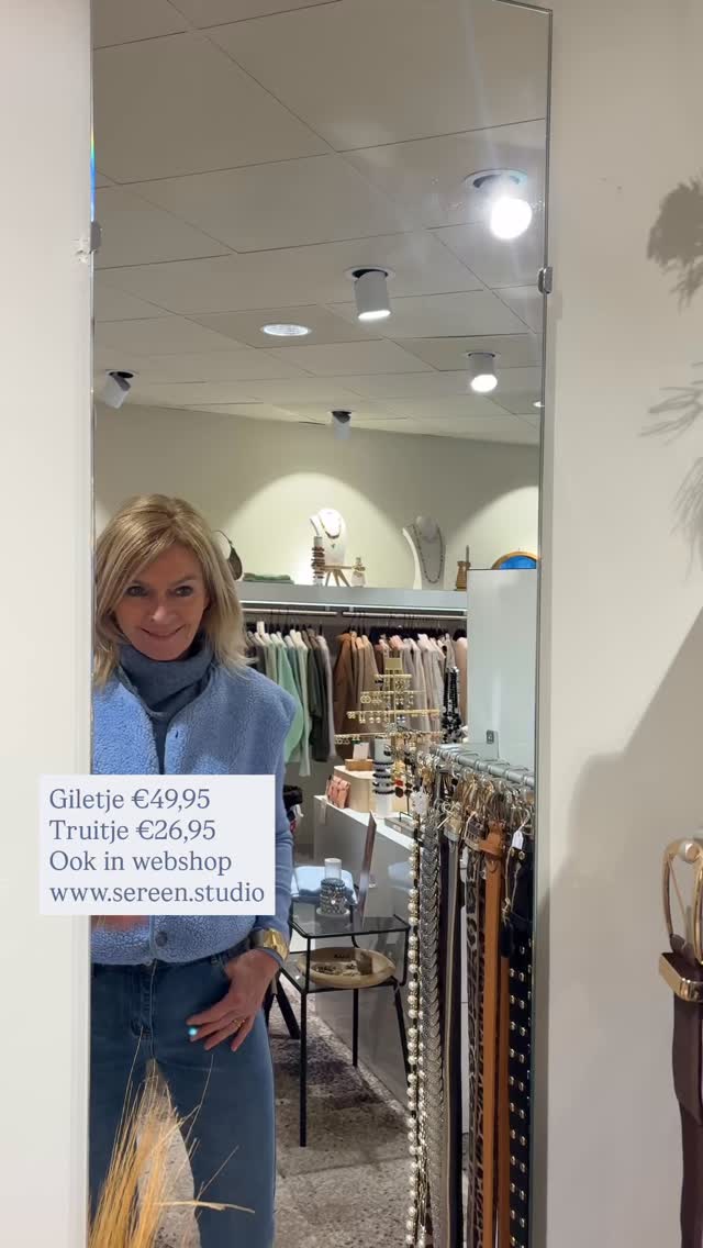 Ook in lichtblauw!
#sereen #damesmode #valkenswaard #kleding #fashion