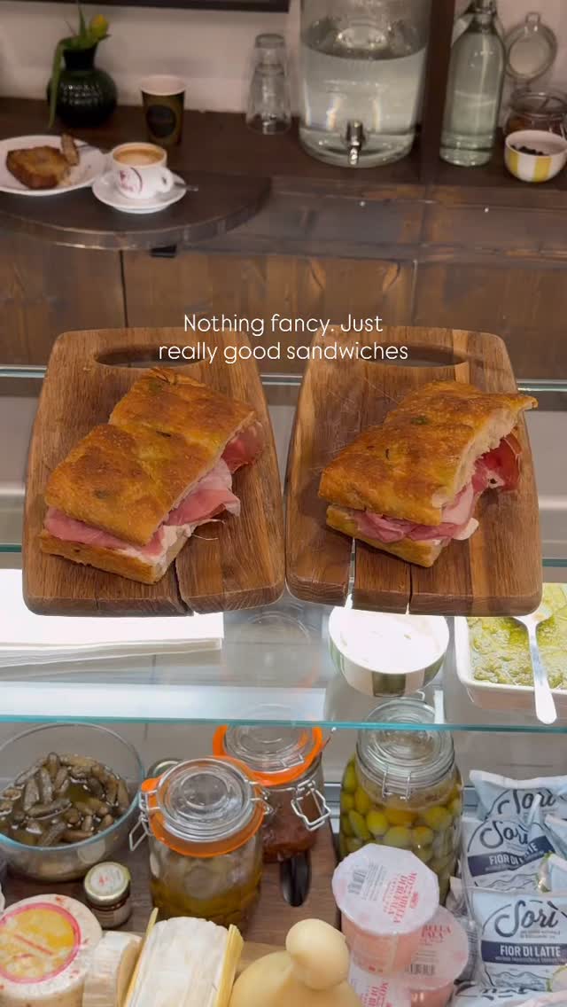 Simple food, done properly, that’s how we like it.
#LondonDeli #ItalianSandwiches #KensalRiseEats #SimpleDoneWell #EverydayFood