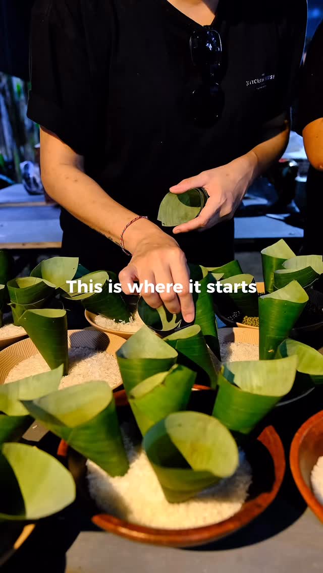 Before the tables, before the guests, before the noise, this is the part that matters. This where we start 🧑🏻🍳
#balicatering #baliwedding #balifood #thekitchenhouse