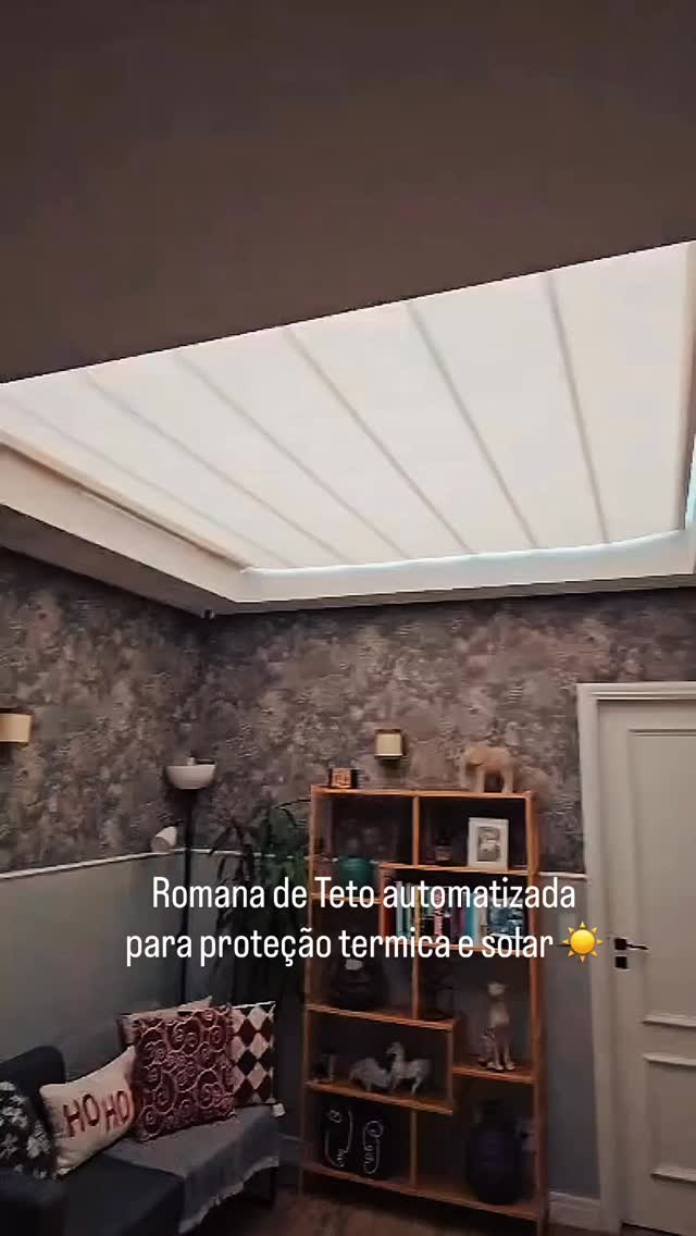 Tecnologia, conforto e design no teto ✨
Persiana romana de teto em tela solar 1% automatizada ☀️
✔️ Controle de luz na medida certa
✔️ Redução do calor sem perder a vista
✔️ Sofisticação + automação no dia a dia
Com apenas um toque, seu ambiente ganha conforto térmico, proteção solar e um visual incrível.
Ideal para áreas gourmet, salas, varandas e projetos de alto padrão.
📲 Automação que valoriza seu espaço
📐 Sob medida para seu projeto
#PersianaRomana #PersianaDeTeto #TelaSolar1 #AutomaçãoResidencial #protecaosolar