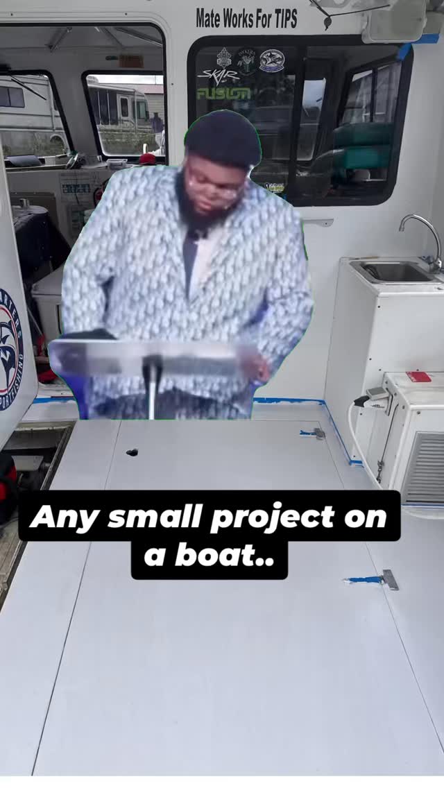 Boat thinks I’m some high falutin’ mofo, but we’re rubbin two nickels trying to make a dime #reddrum #charterfishing #vabeach #chesapeakebay #navy