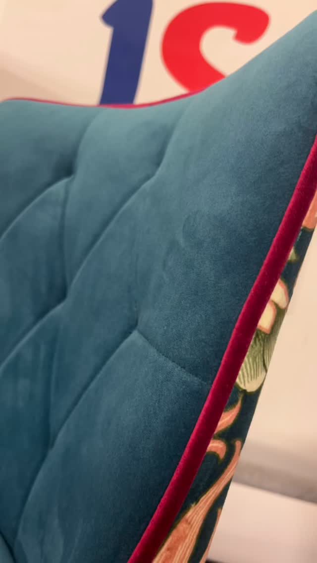 #möbeltapetsering #södertälje #jsmöbeltapetsering #stol #kungkarlhotel