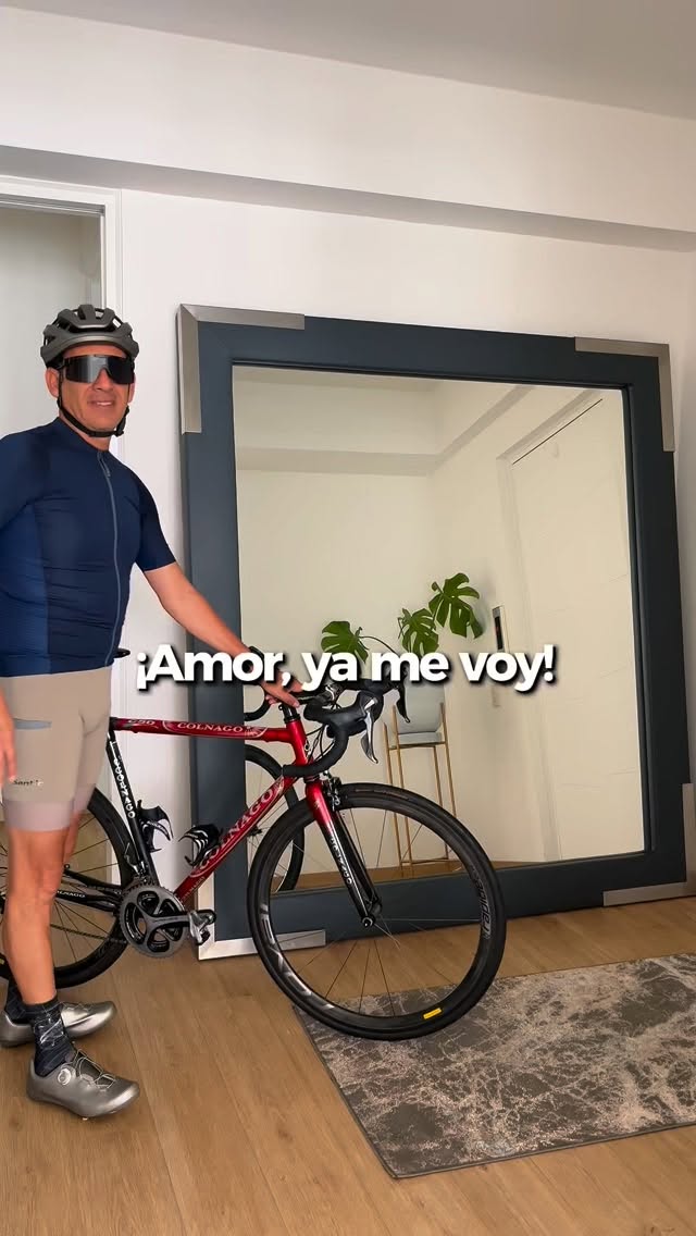 La pregunta de siempre😩
Encuentra tu ropa de ciclismo Santic en nuestra web 👨🏻💻www.santicperu.com o
📲 971 566 159
#humor #ciclista #parecechisteperoesanecdota #ropadeciclismo #santic