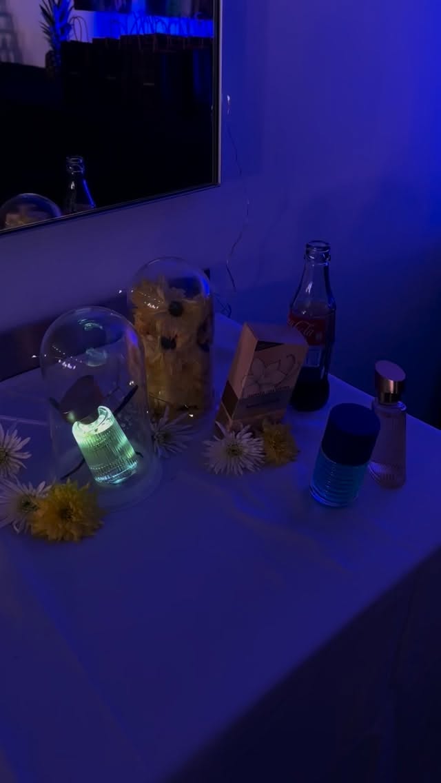 Ein Abend voller Eindrücke ✨
Gemeinsam mit @brunobananiofficial und ausgewählten Creator:innen ging es gestern zum Apache-Konzert in die @lanxessarena .
Im Fokus standen die zwei neuen Bruno Banani Düfte, begleitet von einem spannenden Workshop mit @derduftdude, einem echten Parfum-Profi, der wertvolle Insights und Tipps rund um die Welt der Düfte geteilt hat. Anschließend wurde das Konzert gemeinsam genossen 🎶
Vielen Dank für euer Vertrauen @brunobananiofficial 🌟