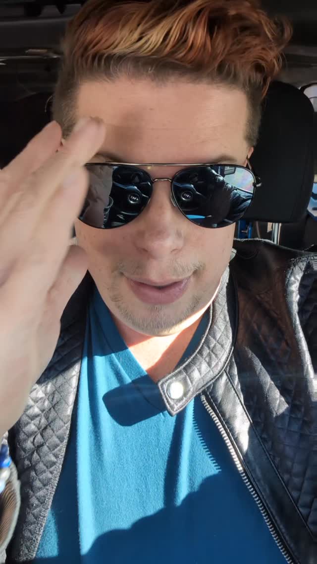 The difference between a coach and a consultant can be critical for your needs. It's important to know the difference and investigate your options carefully. #coaching #consultant #business #inthistogether #zakunscripted