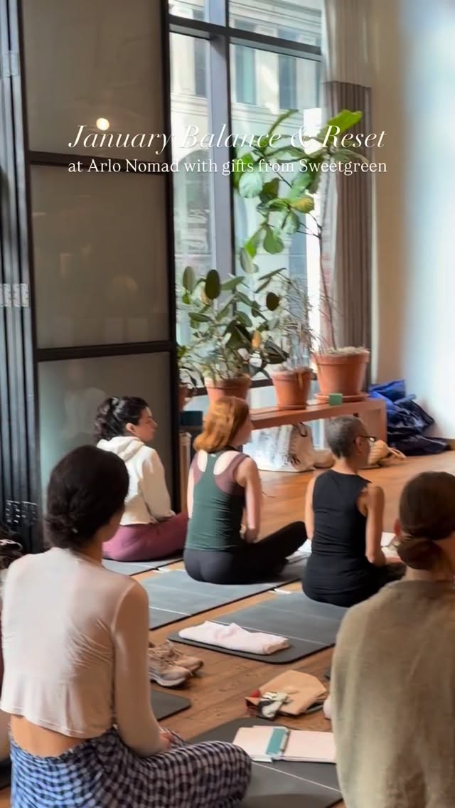 We had the loveliest Sunday at @arlohotels Nomad with a full room of women who showed up to move, breathe, reflect, and make new friends! So grateful to @sweetgreen for the adorable totes and gift cards!
Join us on Wednesday 1/28 at our next Balance & Reset at @hotelbelleclaire for more fun!!! Can’t wait to see you there!