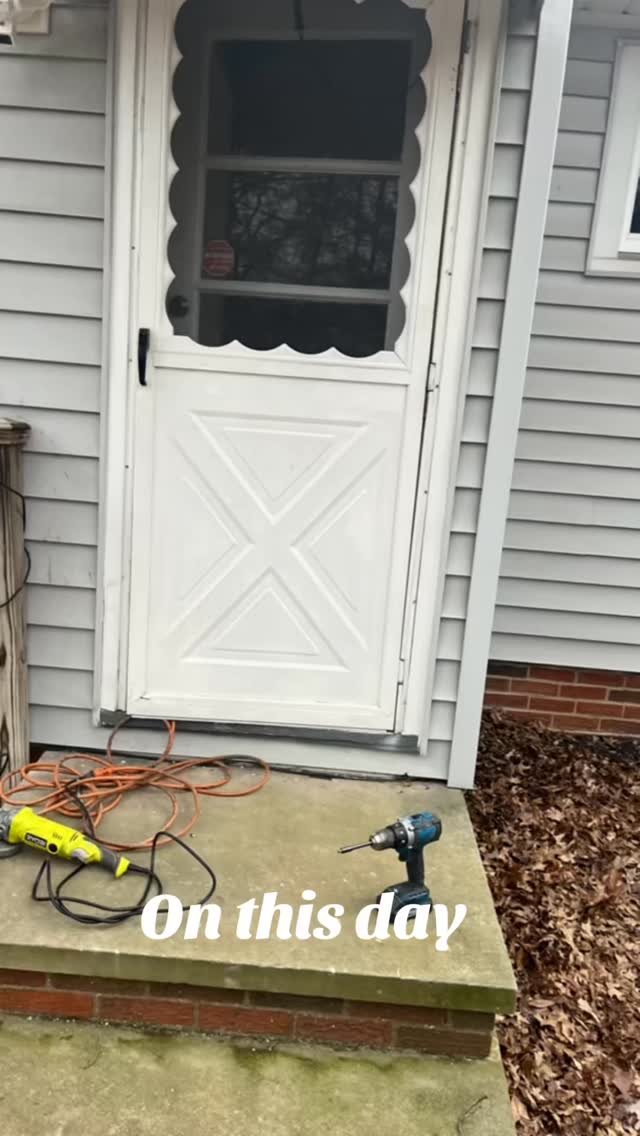Front and back security doors changed
#handyman #homedecor #supportsmallbusiness #ohio #propertymanagement