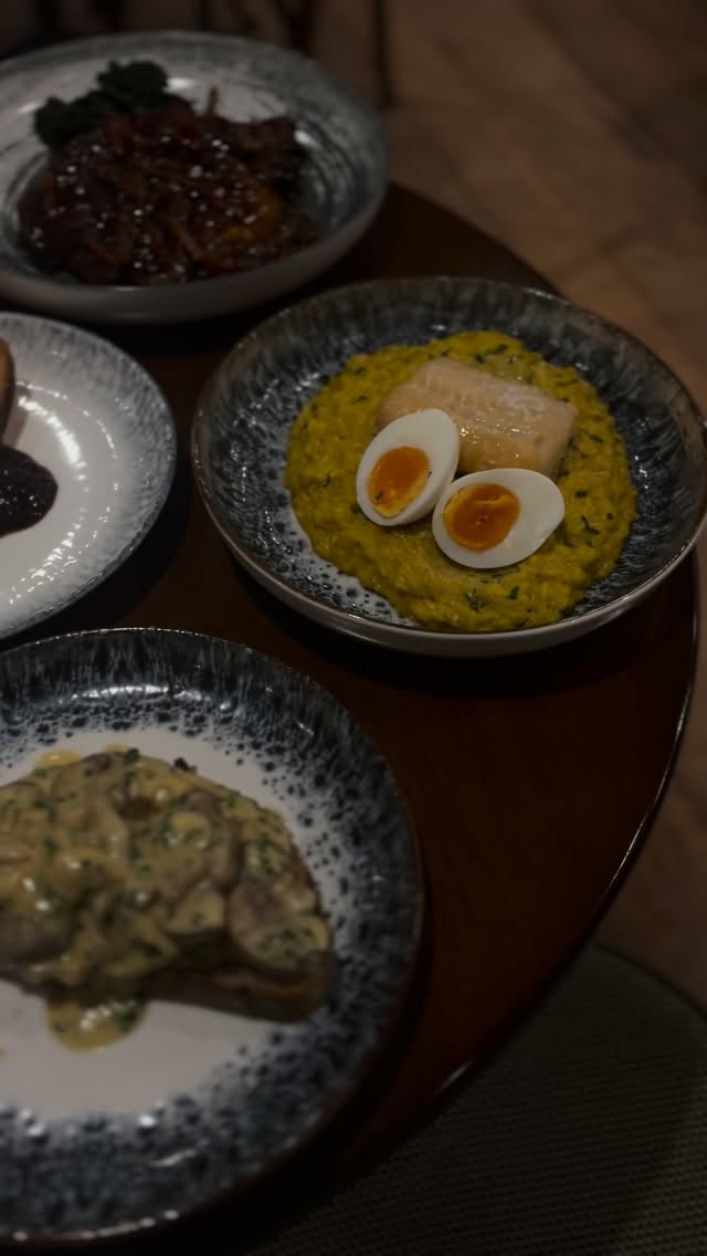 JANUARY SET MENU // A winter warmer for your diary - our January set menu is here, Monday – Thursday all day and Friday lunches, so tuck into nostalgic favourites over lunch or dinner.
To take a look at the set menu or make a reservation with us, tap the link in our bio
#januarysetmenu #winterwarmers #theredlioneastbergholt #suffolkpub #constablecountry