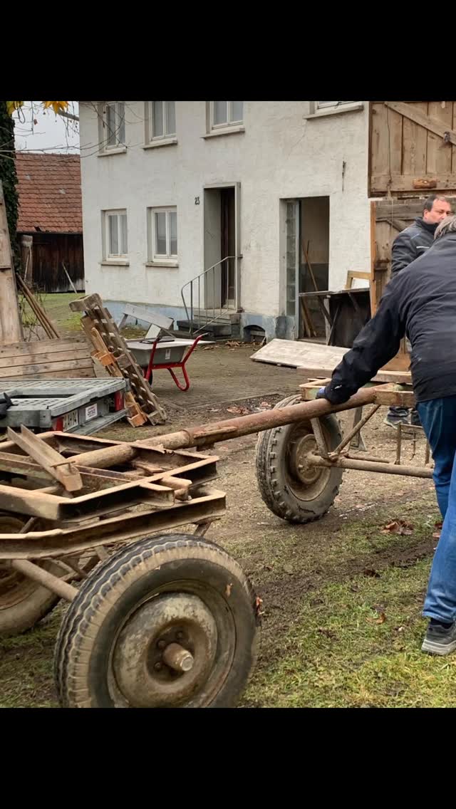 Nanu? Ja, was ist denn das?
Hier sehr ihr den Unterbau für die neue Hoppetosse. Ja, richtig gelesen, es wird ein neues Schiff geben. Seid gespannt ⚓️🌊
#pippilangstrumpf #hoppetosse