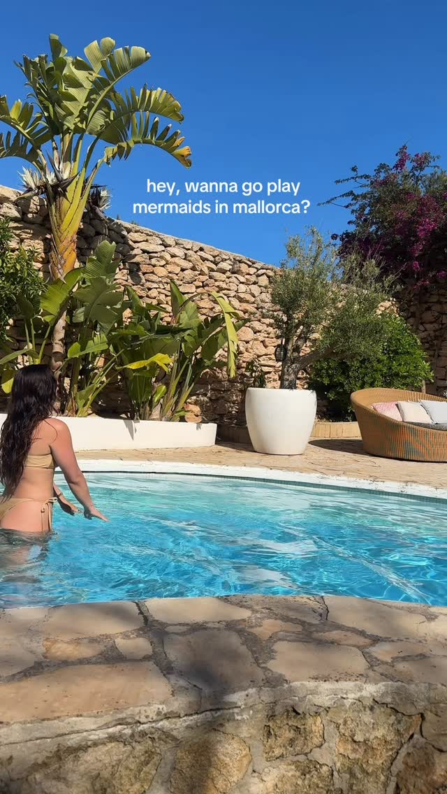 Hey, wanna go play mermaids in mallorca? Meet you there summer 2026 🩵🧜🏻♀️🧜🏾♀️ #literallyjustgirls #pilatesretreats #eurosummer #girlswhotravel #mallorca