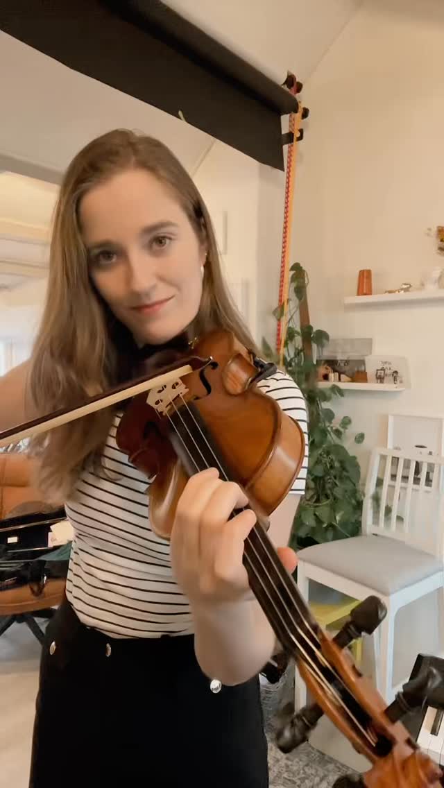 A free morning means getting up to fiddle around a bit 🎻💖 #violin #music #cover #musica #anime