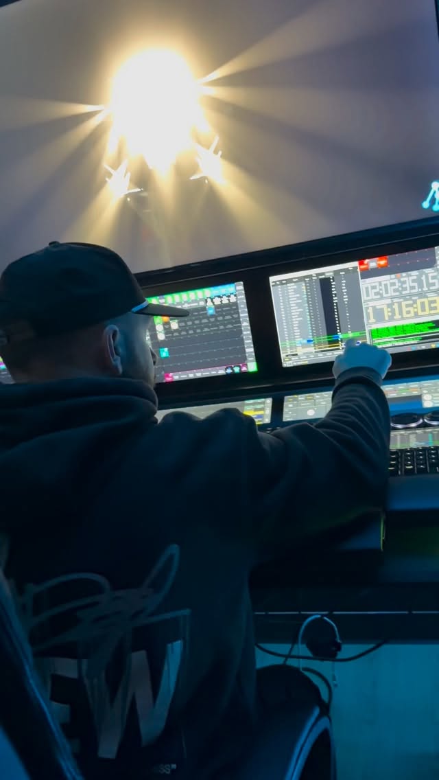 At AllShow Plus, our previsualization room is not only part of our production workflow —
it’s available for rental to production companies, lighting designers, and creative teams who want to see their show before show day.
This space allows you to:
• Program and test lighting cues
• Visualize looks, timing, and transitions
• Detect and solve issues early
• Walk into the event fully prepared and confident
Whether you’re a lighting designer, a touring team, or a production company, having access to a previsualization room helps you work smarter, faster, and with fewer surprises on site. #Grandma3 #depenceR4