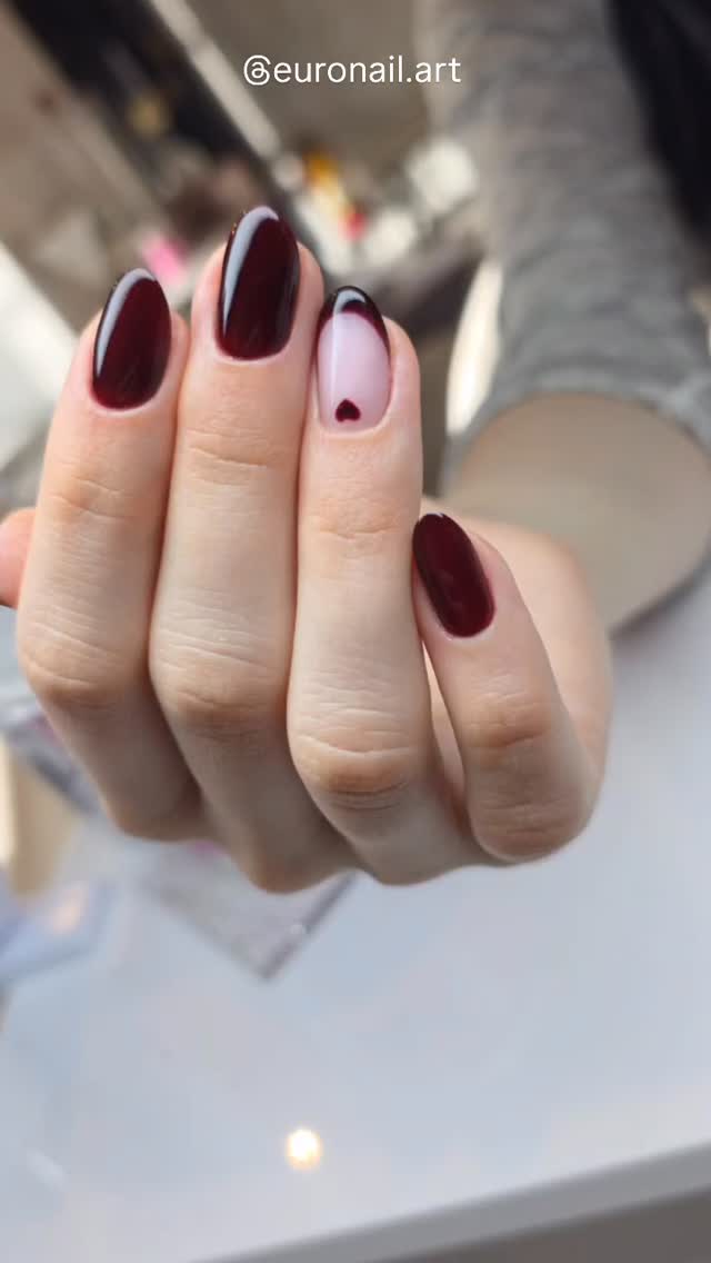 🫶🏻🥰Love is in the air. Valentine’s Day vibes are here. 💗💗💗. Book your appointment by calling or DM us.