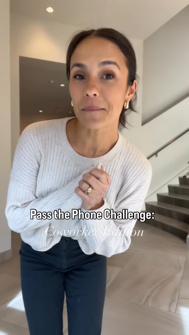Pass the Phone Challenge: Coworker Edition
#golf #womensgolf #workwithfriends #passthephonechallenge #coworker