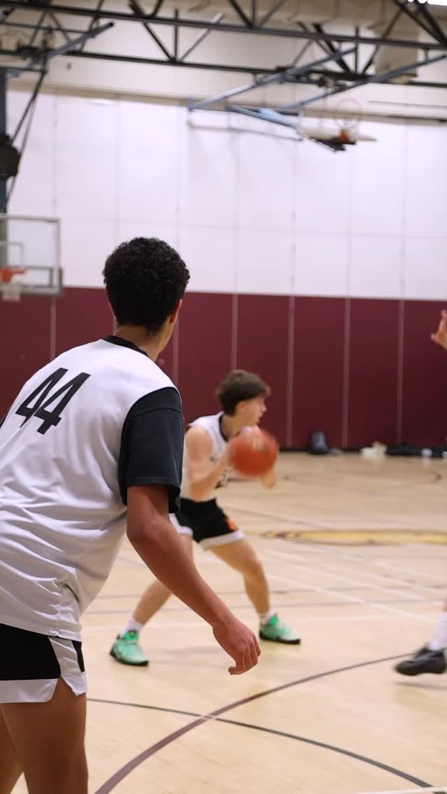 Orhan Hilali - Player Tape vs. Q-Hoops Basketball U17 in the @oqbl.league
6"3 Forward - Orhan has taken great strides these past two years and has been improving during this season with CD Academy as he has been playing with both the U17 & U21 Teams.
He has shown improvement with his overall skill and basketball IQ and has several breakout games that show good potential. A lot to look forward too in the upcoming future. We look to keep challenging Orhan to become a better overall player as we are in the second half of our season now!
More work to be done 👍🦍🦍🦍
#CDAcademy #CDAFamily #Basketball #canadabasketball