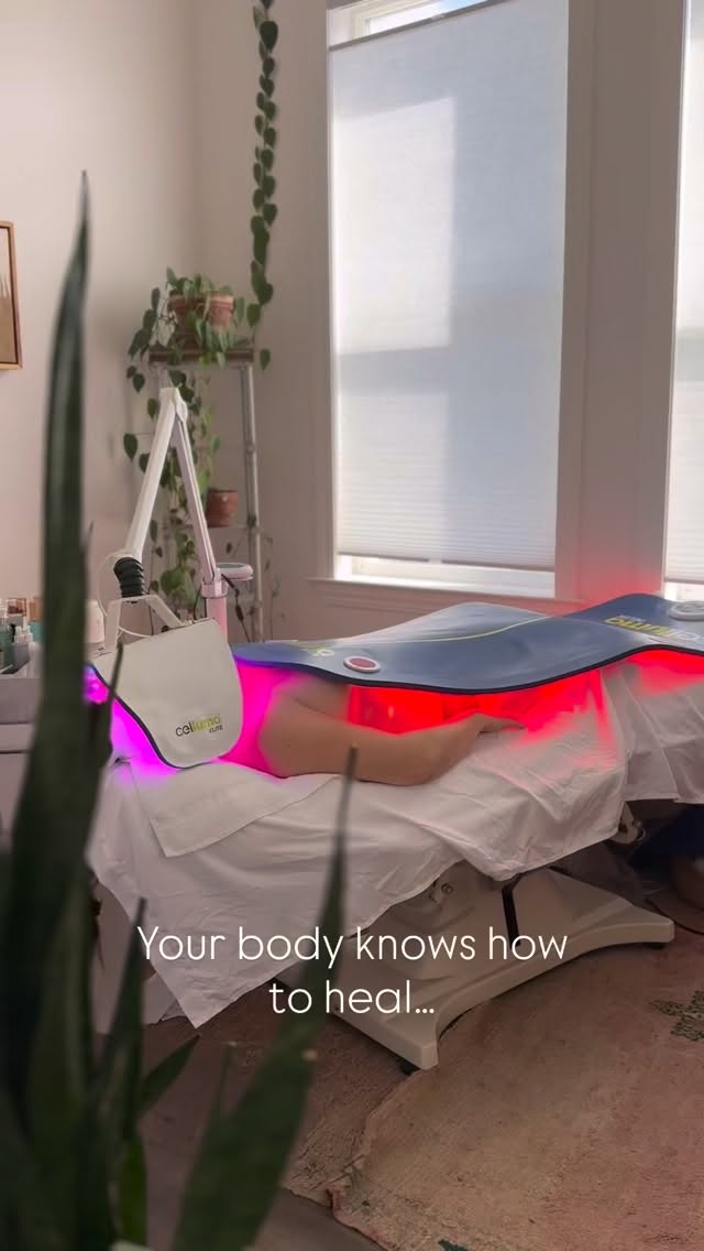 …it just needs the right light 🚨
Aches, pains, tight muscles?
At Derma Bella, we use Celluma red light therapies for our body treatments. The panels use red and near-infrared light to support your body’s natural ability to improve cellular health and comfort. It’s not just skin deep. These specific wavelengths are shown to enhance micro-circulation, reduce inflammation, and support pain relief in muscles and joints by promoting better cellular function. 
Whether you’re dealing with:
✨ muscle soreness
✨ joint or arthritic discomfort
✨ inflammation from overuse
Our body treatments offer a non-invasive, relaxing option that helps your body work with itself, not against it, for better pain management and tissue support. 
No harsh chemicals. No downtime.
Perfect for sore backs, joints, necks, and tired bodies. Visit our website to learn more or book an appointment today.
#musclerecovery #jointpainrelief #redlighttherapy #santacruz #arthritismanagement